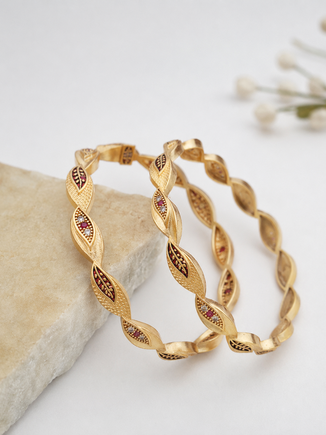 "Your daily dose of wrist glamour." 2
