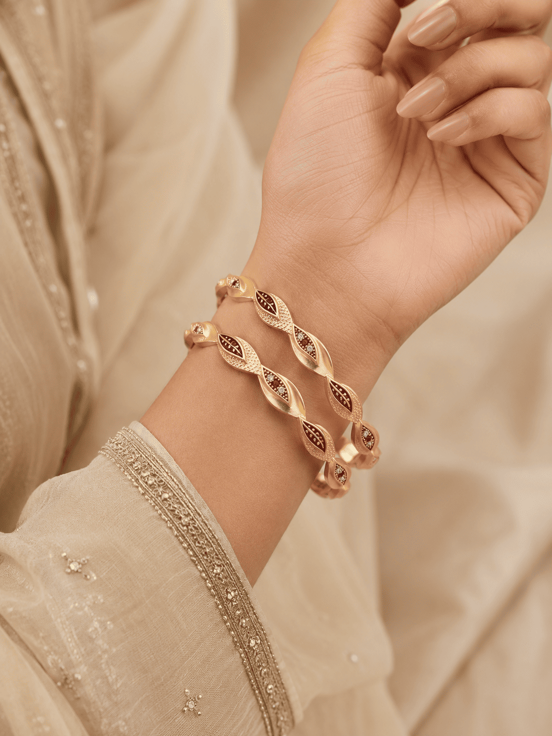 "Your daily dose of wrist glamour." 3